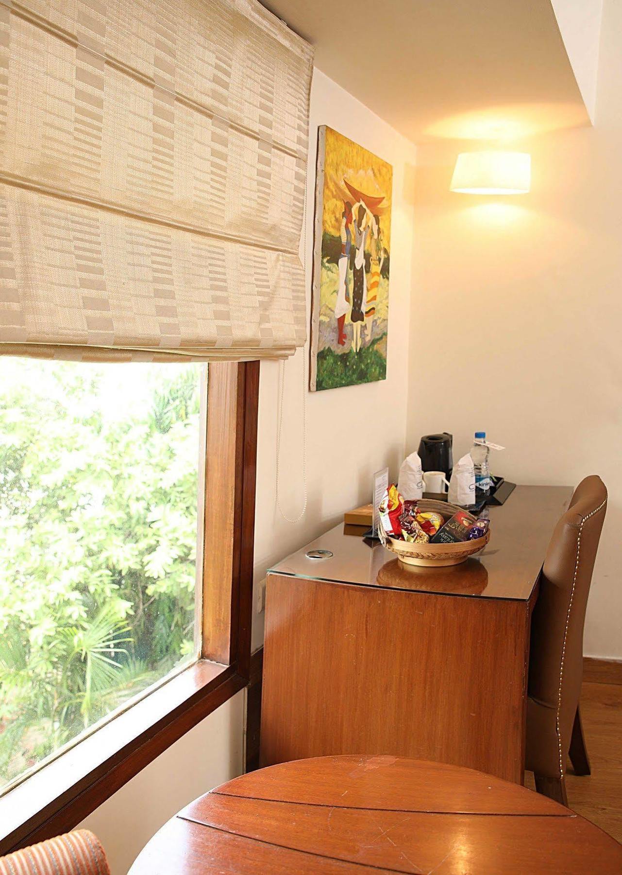 Ahuja Residency Sunder Nagar Hotel New Delhi Luaran gambar
