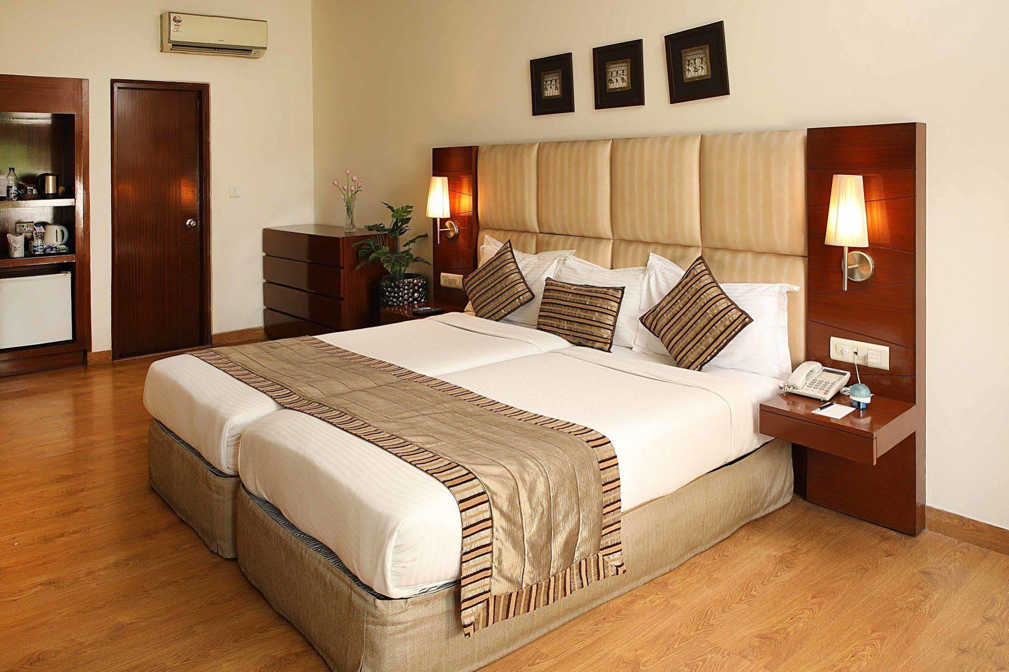 Ahuja Residency Sunder Nagar Hotel New Delhi Luaran gambar