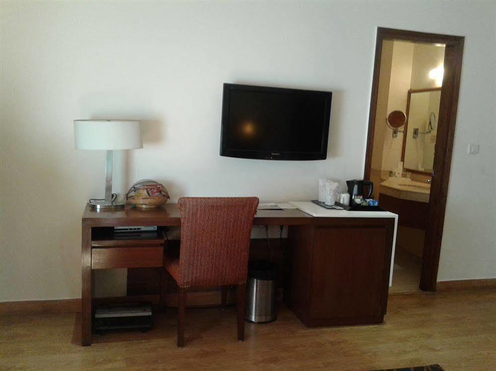 Ahuja Residency Sunder Nagar Hotel New Delhi Luaran gambar
